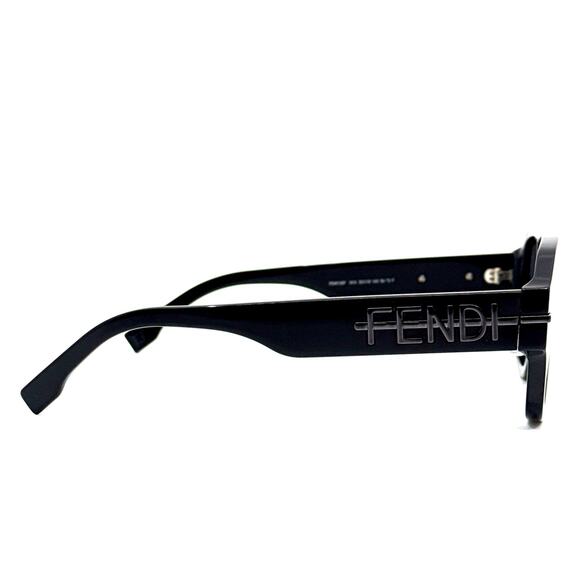 New, FENDI Sunglasses FE40130I 01A Authentic - Picture 3 of 11
